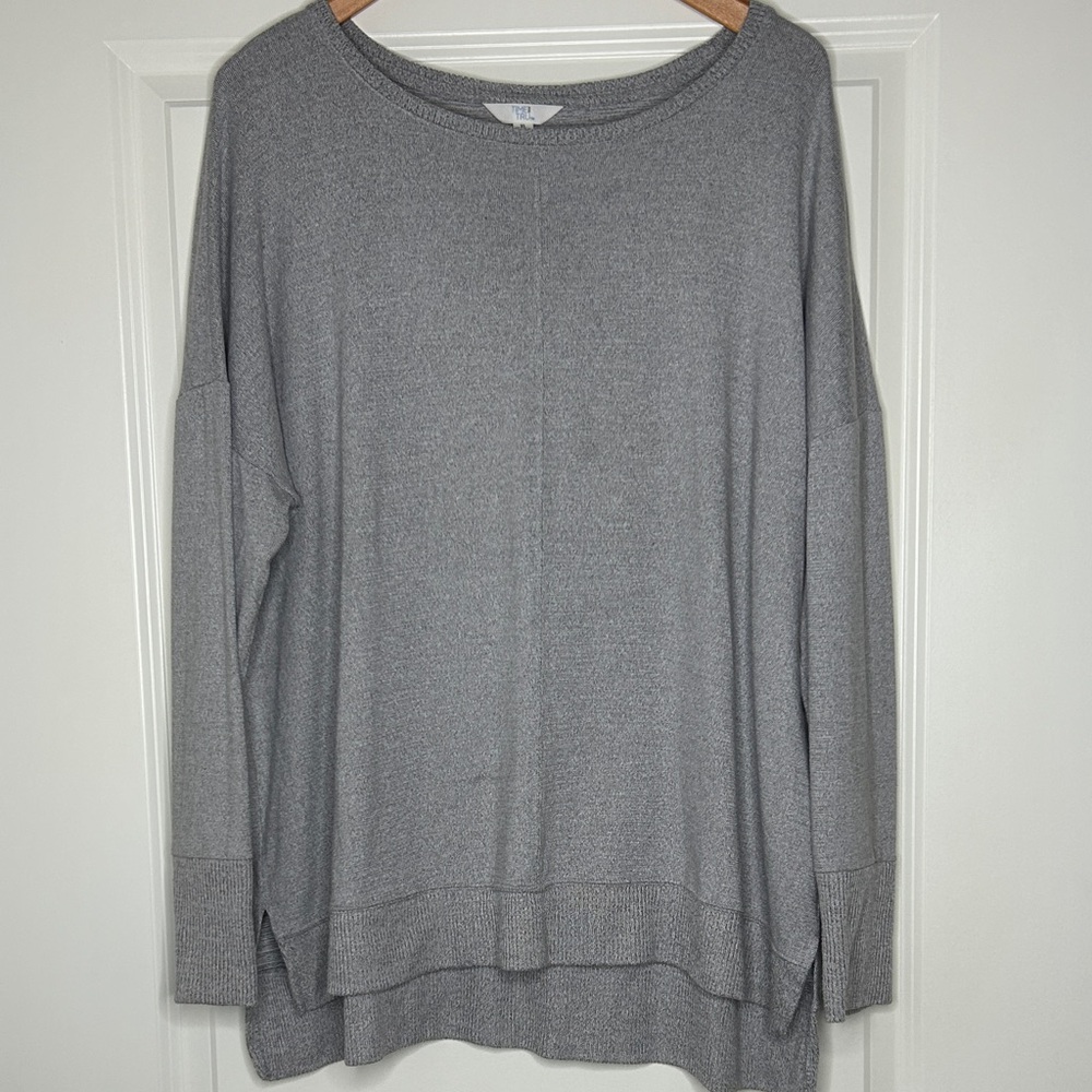 Time and Tru Heather Gray Knit Top